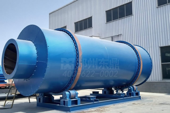 沙子烘干機主要用于干粉砂漿行業(yè)所用的黃砂、河沙及鑄造行業(yè)用于各種規(guī)格型砂的脫水烘干。