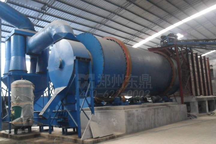 沙子烘干機主要用于干粉砂漿行業(yè)所用的黃砂、河沙及鑄造行業(yè)用于各種規(guī)格型砂的脫水烘干。